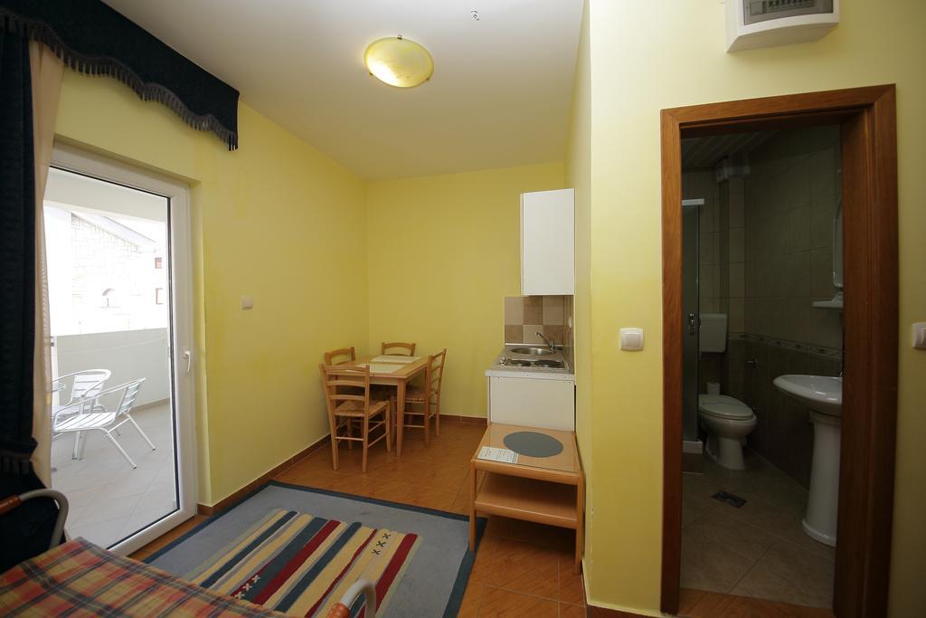 Apartments Tamara Budva Pokoj fotografie